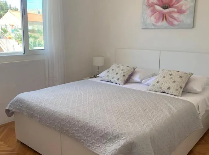 Nikola Stipisic Hvar Town