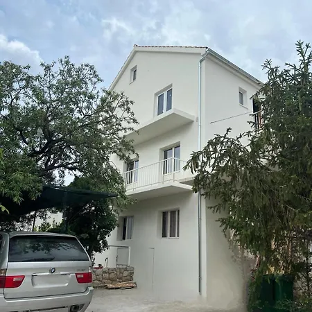 Nikola Stipisic Apartment