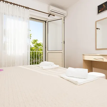Apartment Nikola Stipisic Hvar Town